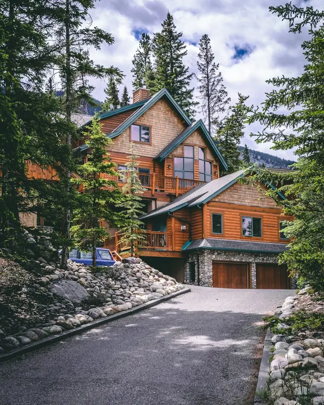 Roofline.Homes Premium Domain